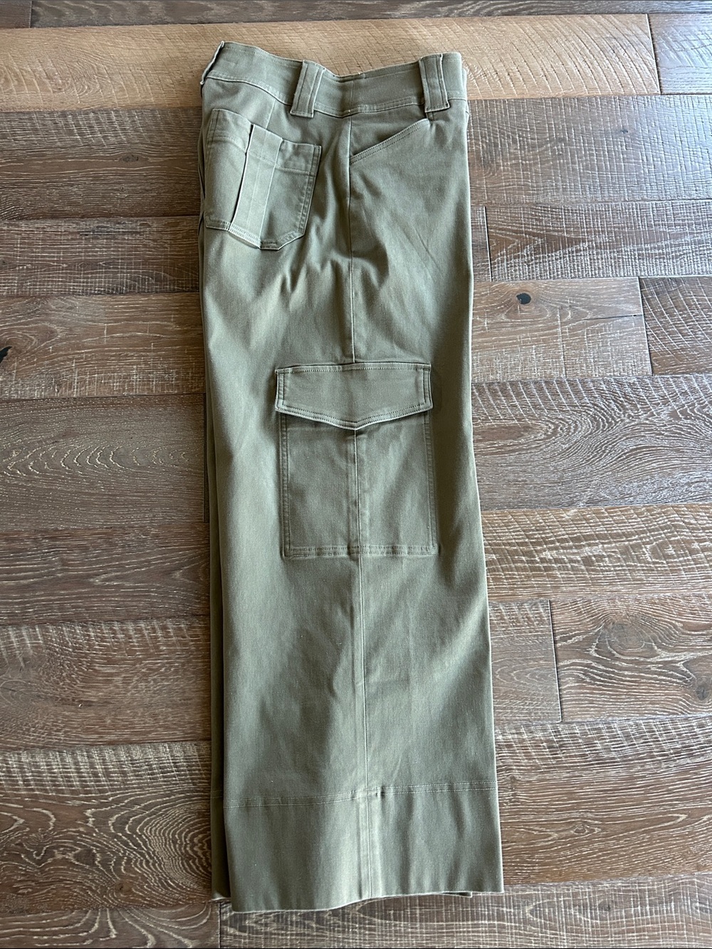 SPANX Olive Green Cargo Capris